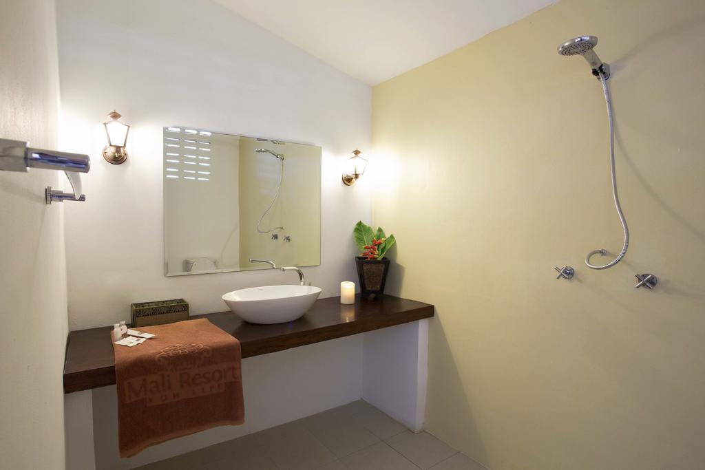 Mali Resort Pattaya Beach Ко Липе Екстериор снимка